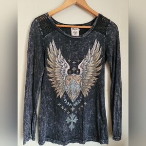 Vocal Women's Black and Gold Winged Long Sleeve Tee